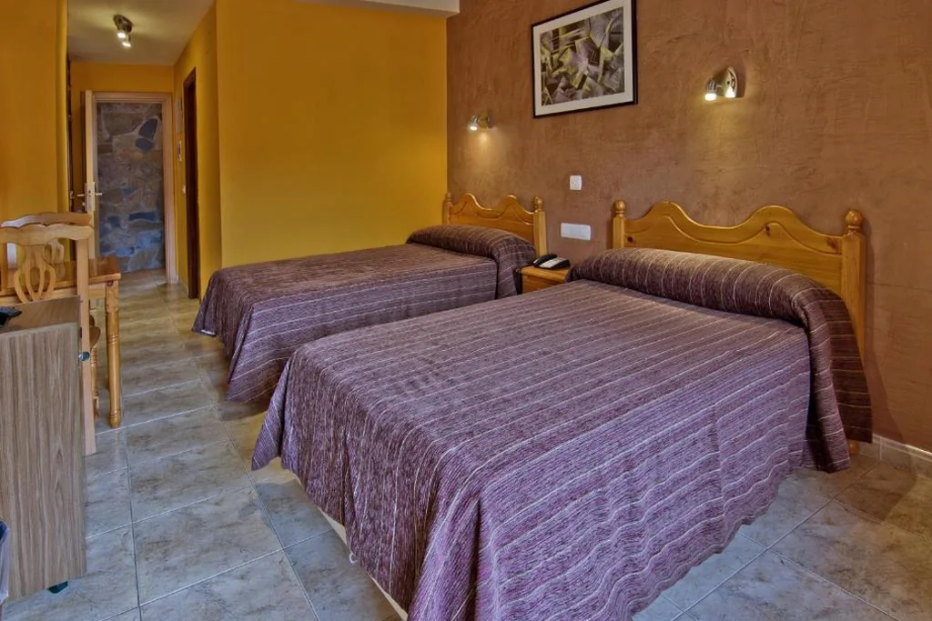 Budget-Doppelzimmer mit 2 Einzelbetten — Hotel Doña Blanca