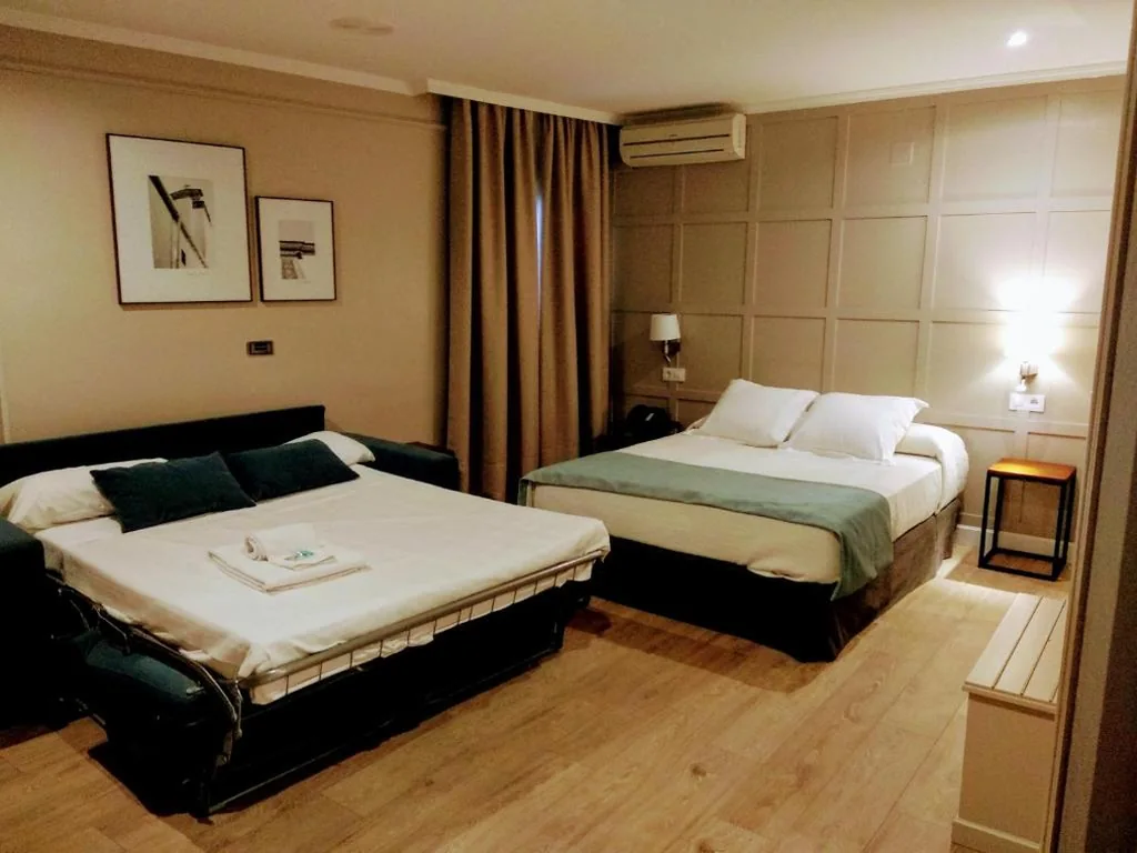 Habitación Familiar — Hotel Doña Blanca