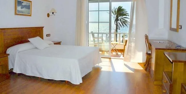 Double Room with Sea View — Hotel Donde Caparrós