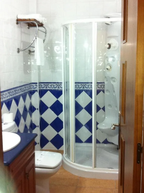 Economy Double Room — Hotel Donde Caparrós