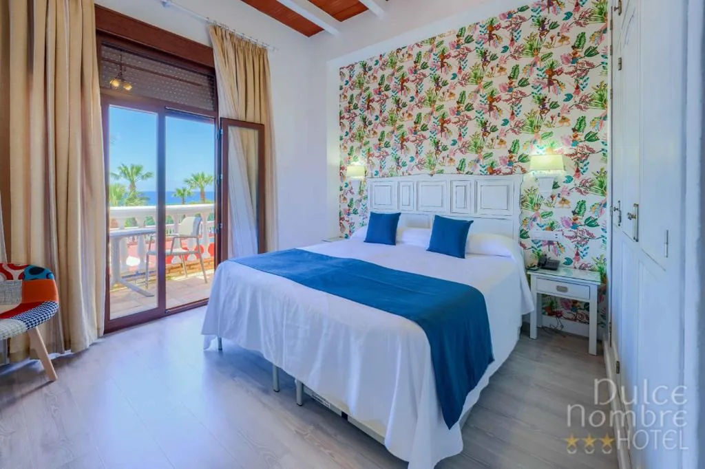 Doppelzimmer mit Terrasse und Meerblick — Hotel Dulce Nombre - Tarifa - Parking Gratis