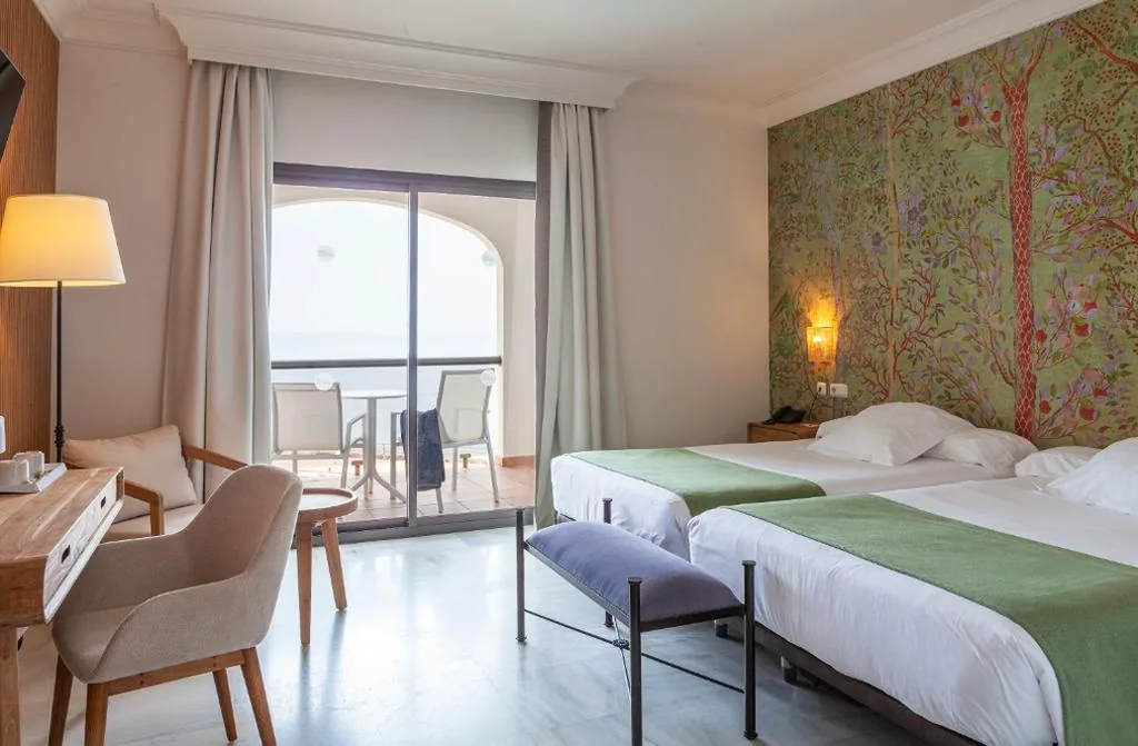 Double Room with Sea View - 2 Beds — Hotel Duque de Najera