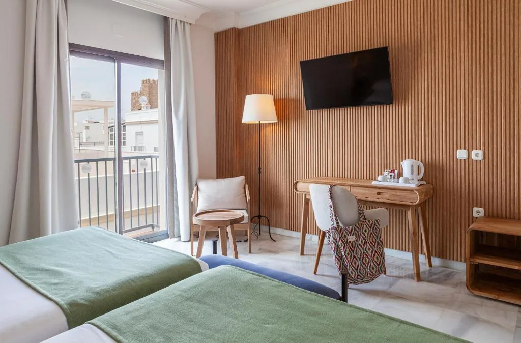Triple Room — Hotel Duque de Najera