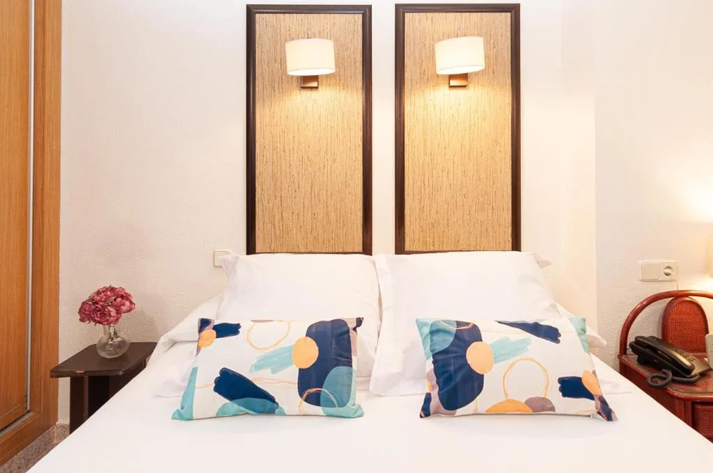 Habitación Doble Económica — Hotel Eden Mar