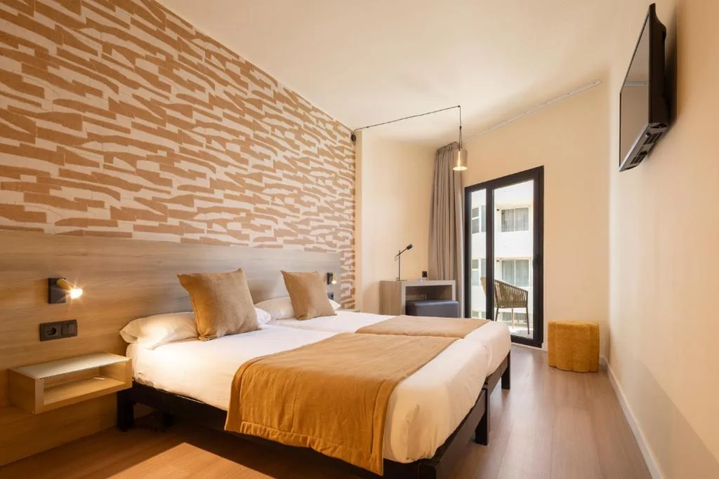 Habitación Doble con vistas laterales al mar — Hotel Eden Palma Playa Adults Only