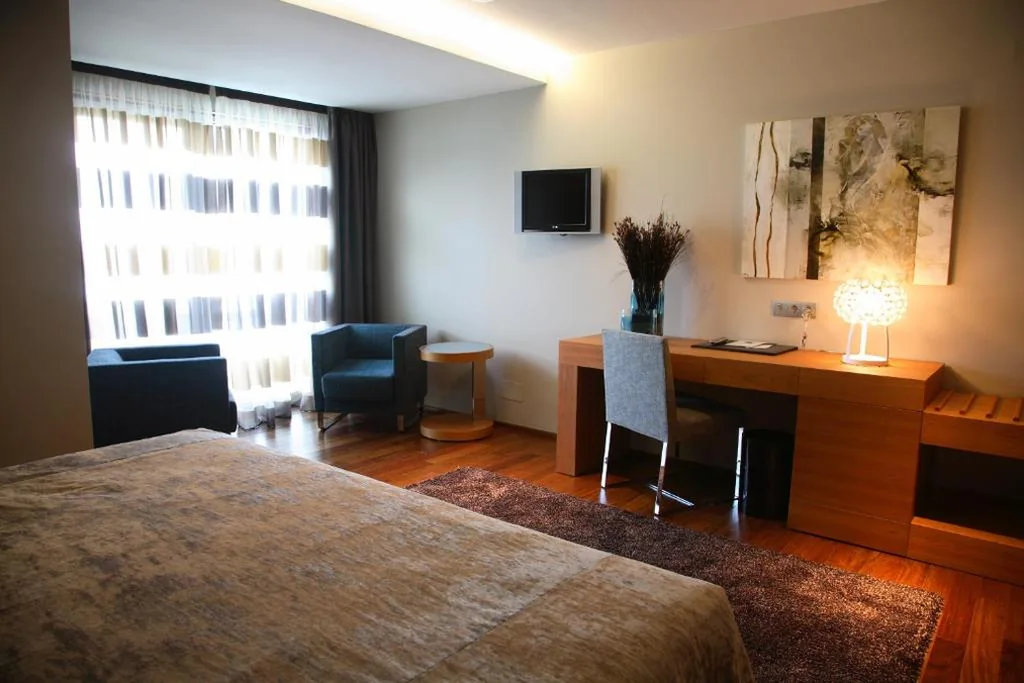 Junior Suite — Hotel Ego