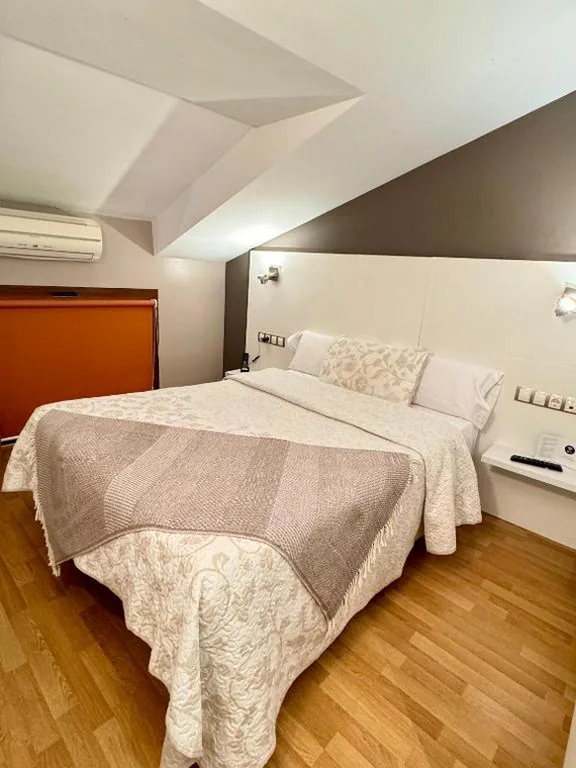 Habitación Doble Económica — Hotel El Acebo
