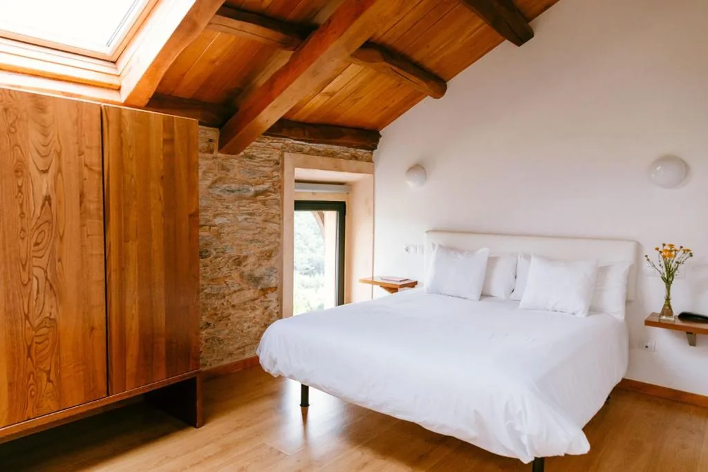 Camera in mansarda — Hotel El Castaño Dormilón
