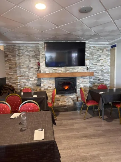 Hotel El Cisne - parking exterior gratuito — foto 4