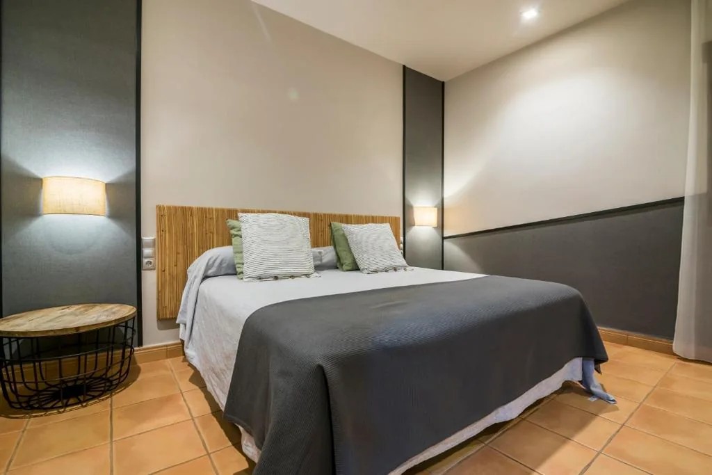 Camera con letto matrimoniale — Hotel El Coto De Quevedo
