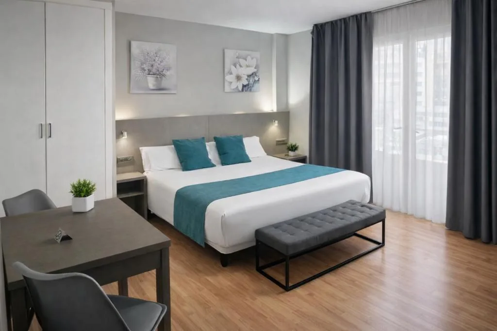 Estudio — Hotel El Faro Marbella