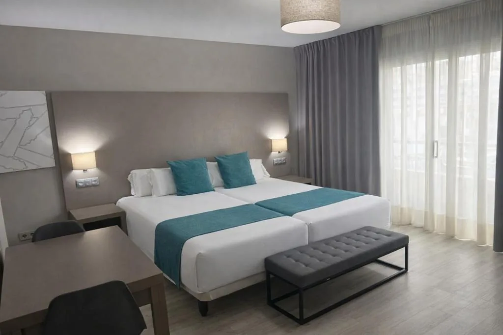 Estudio Superior — Hotel El Faro Marbella