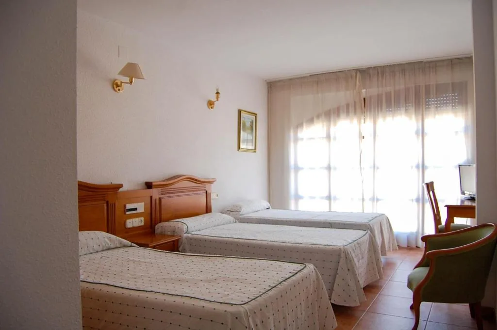 Habitación Triple — Hotel El Gamo