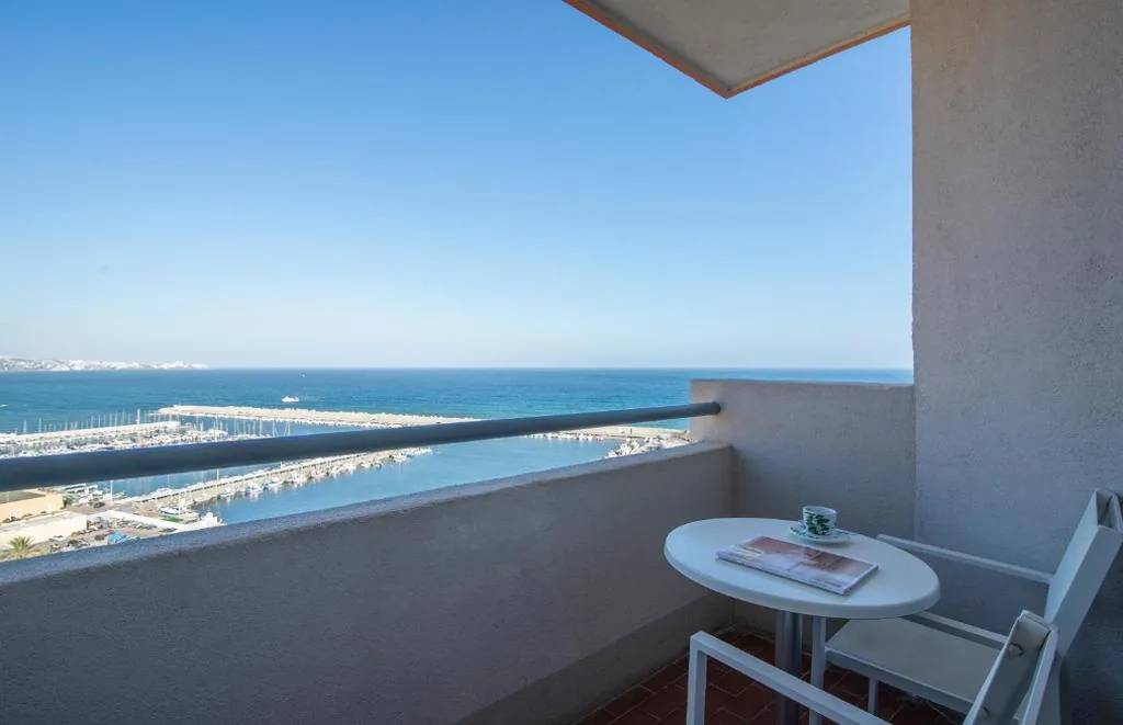 Habitación Doble con vistas al mar — Hotel El Puerto by Pierre Vacances
