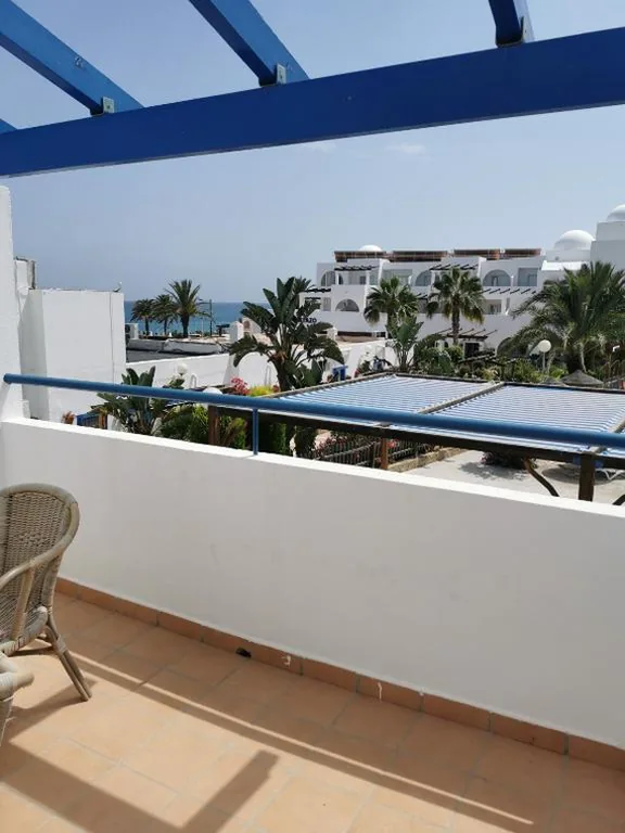 Habitación Doble con vistas a la piscina — Hotel El Puntazo I