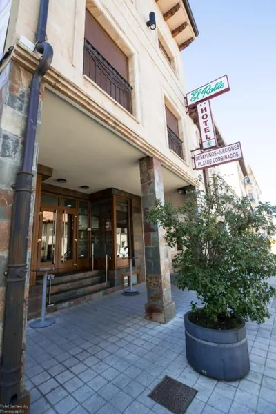 HOTEL EL ROBLE PALENTINO — foto 2