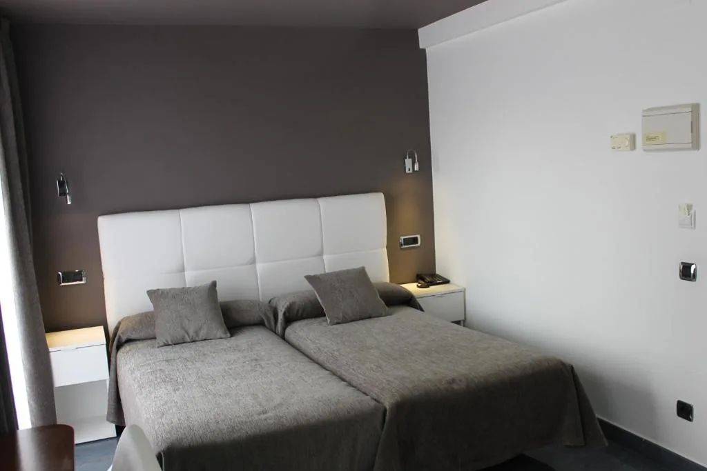 Chambre double - 2 lits — Hotel El Salt