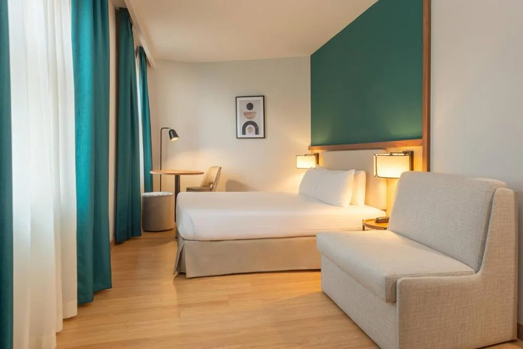 Camera Familiare — Hotel Elche Centro, Affiliated by Meliá