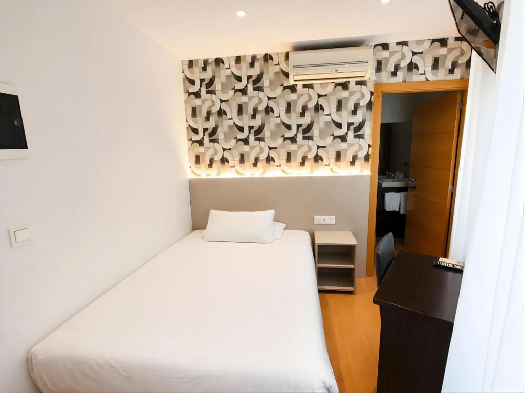 Habitación Doble Pequeña — Hotel Elizalde