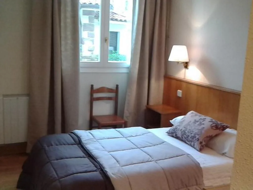 シングルルーム — Hotel Elizondo