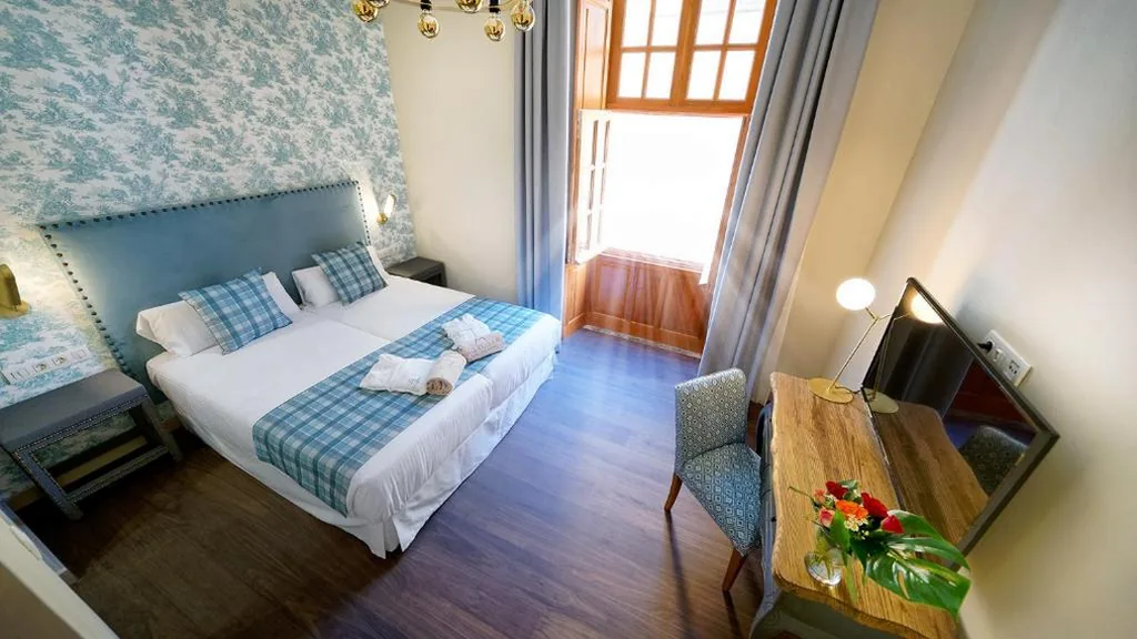 Doppelzimmer mit Aussicht – 1 oder 2 Betten — Hotel Emblemático Agáldar