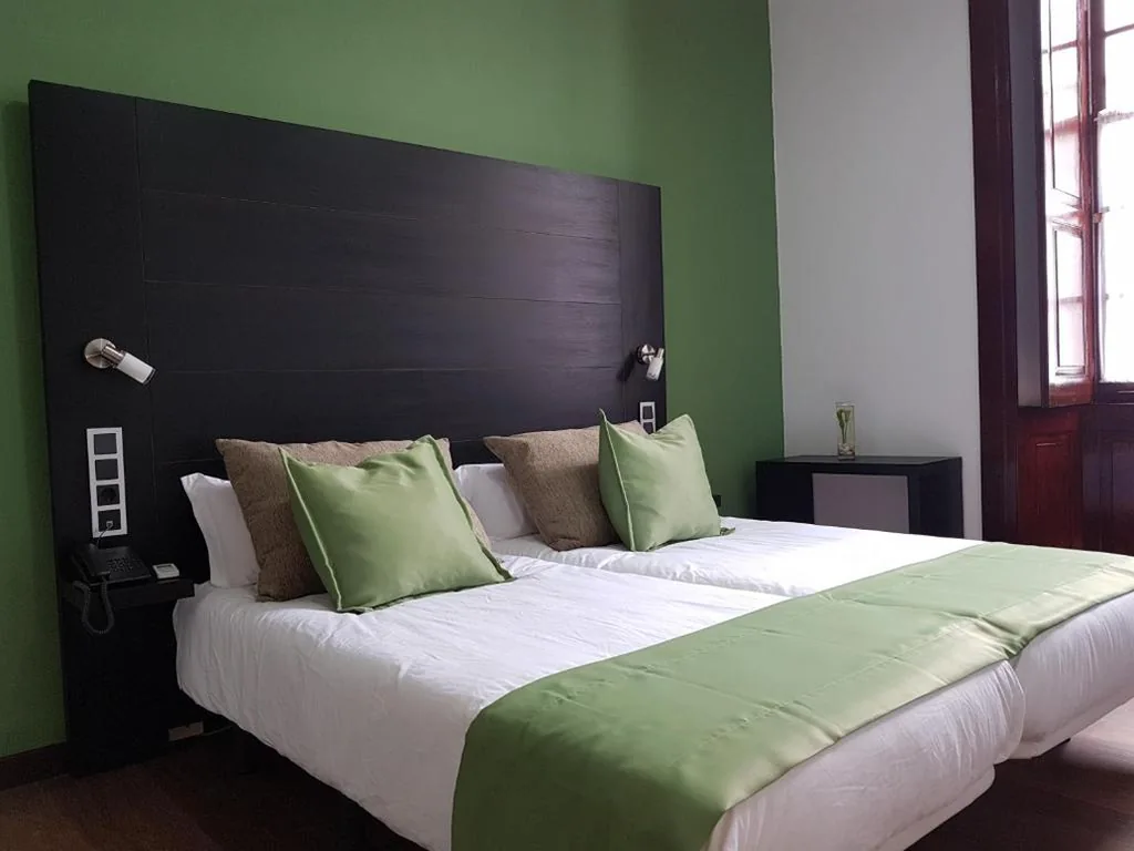 Studio - aangepast voor gasten met beperkte mobiliteit — Hotel Emblemático Arucas