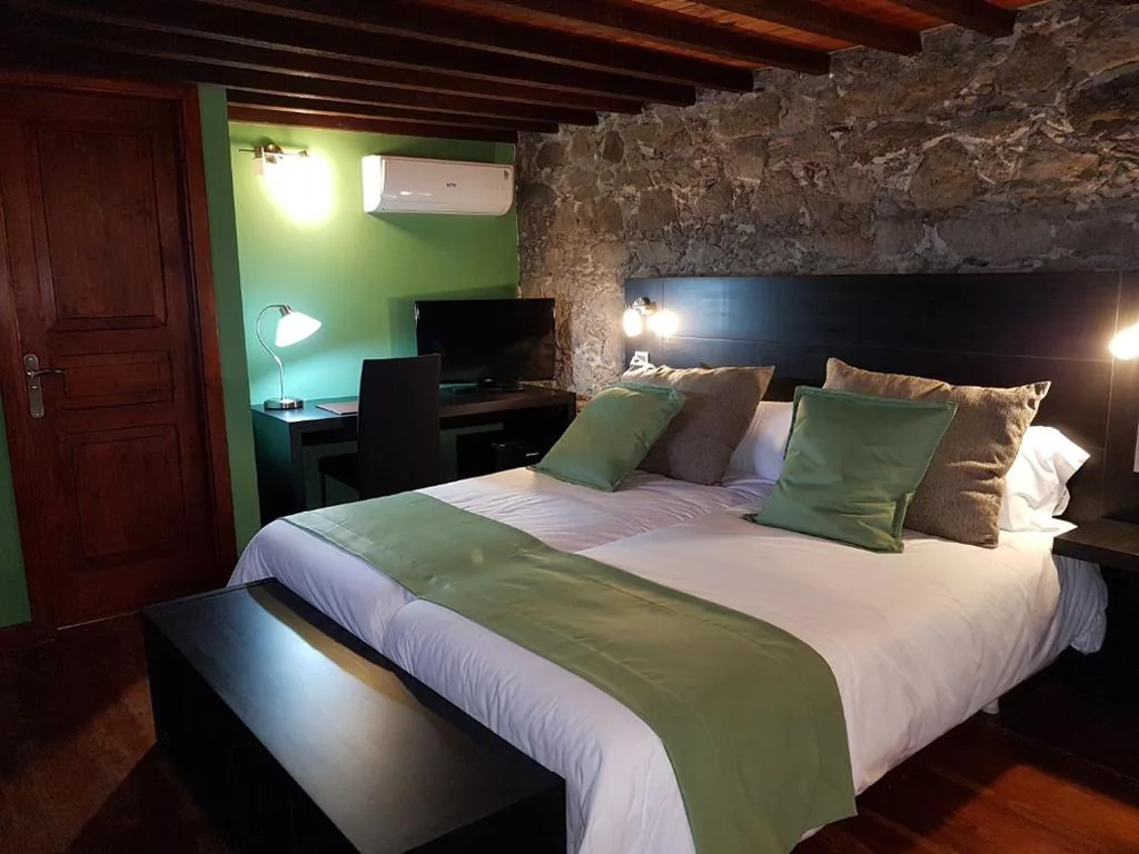 Tweepersoonskamer met 2 bedden — Hotel Emblemático Arucas