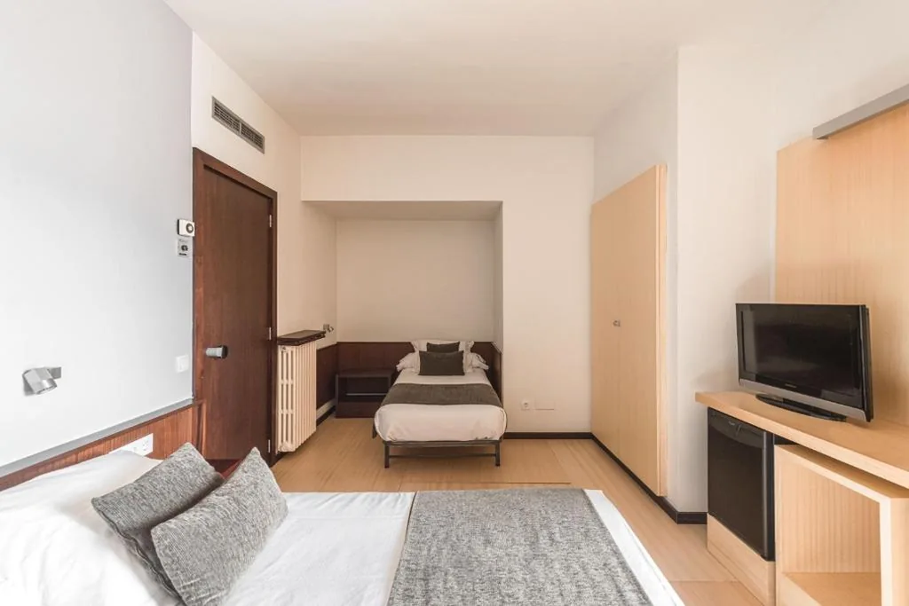 Triple Room — Hotel Emporda