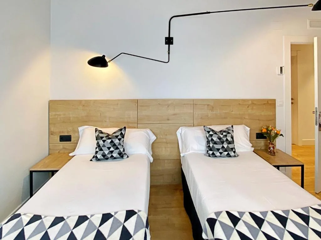 Habitación Doble - 2 camas — Hotel Entrerailes