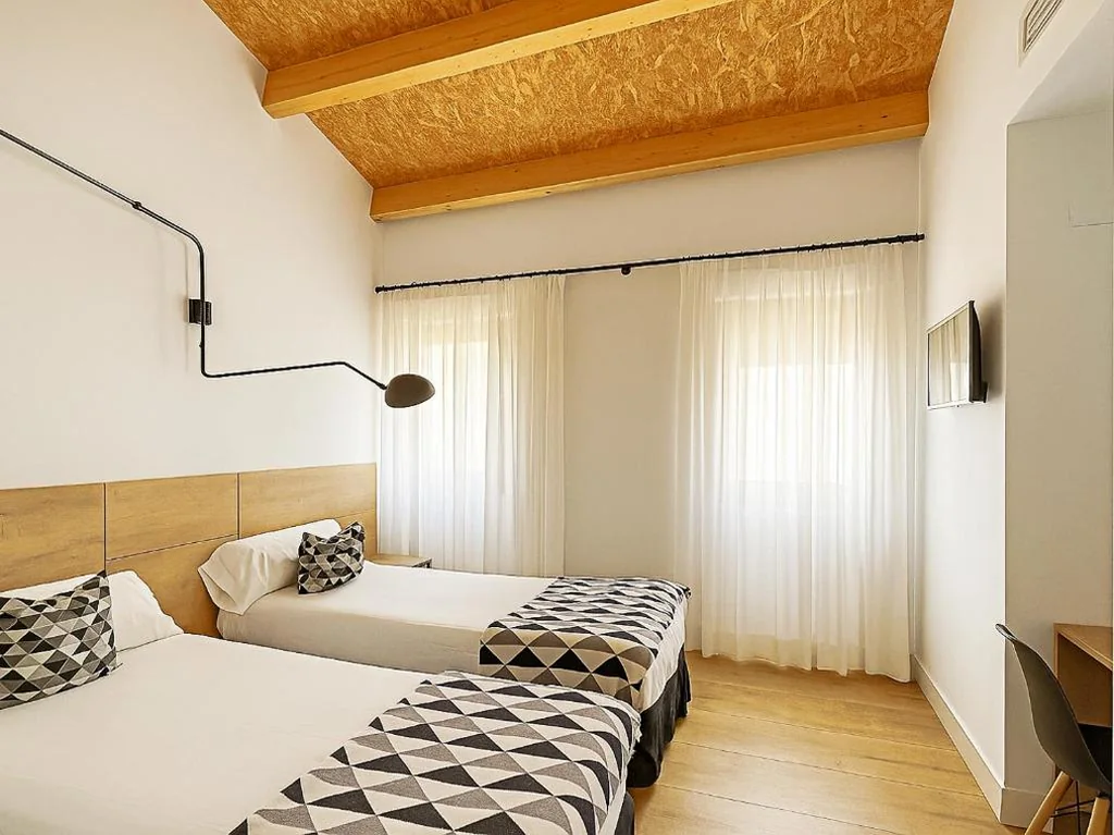 Habitación Doble - 2 camas — Hotel Entrerailes