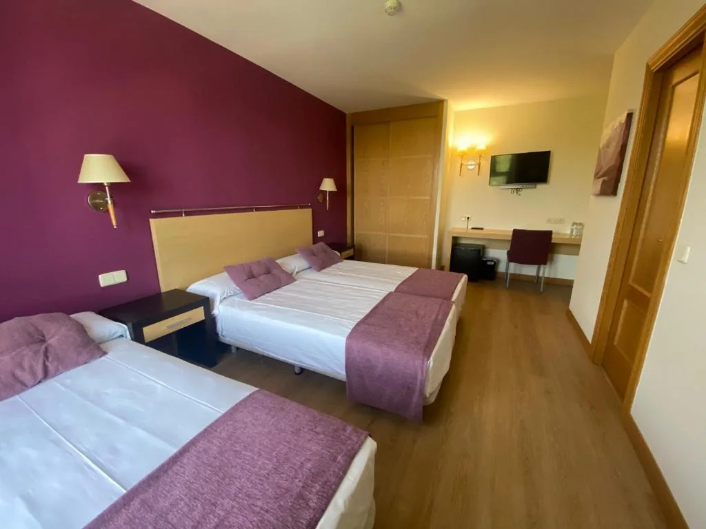Standaarddriepersoonskamer — Hotel Equo Aranjuez