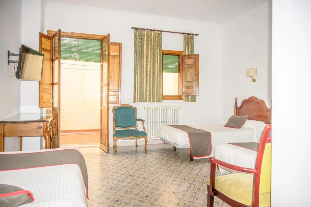 Triple Room — Hotel España