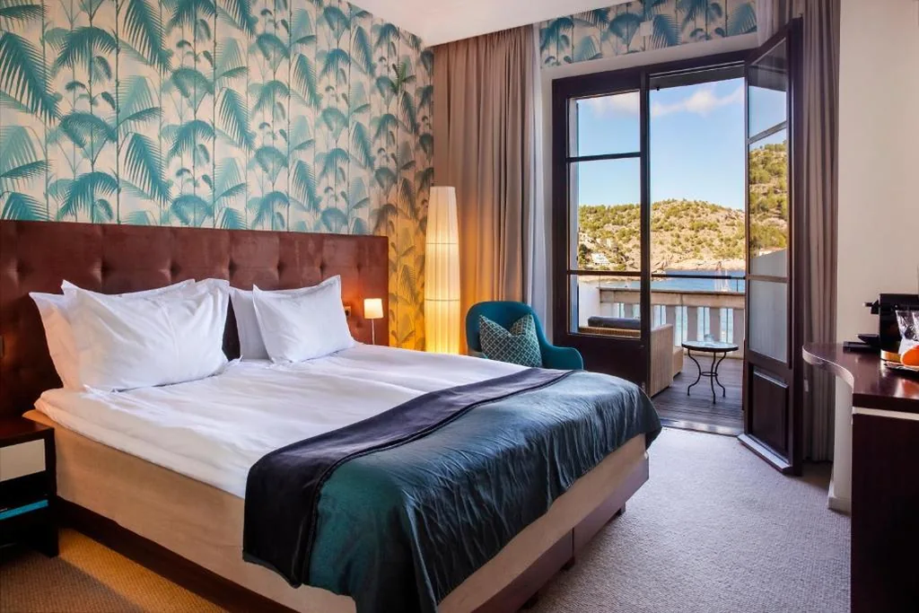 Quarto Standard com terraço e vista para o mar — Hotel Esplendido