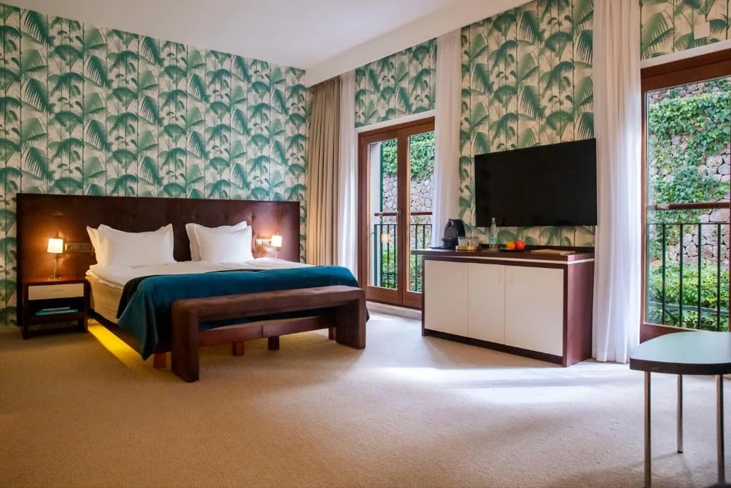 Quarto Grande com vista para o jardim — Hotel Esplendido