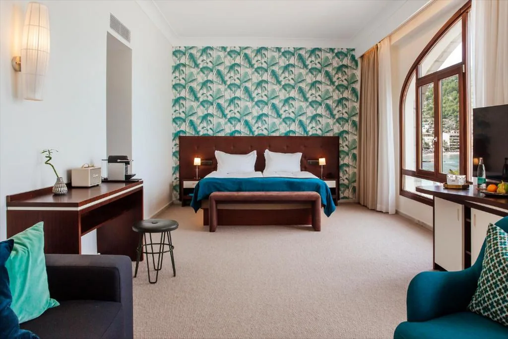 Quarto Grande com vista para o mar — Hotel Esplendido