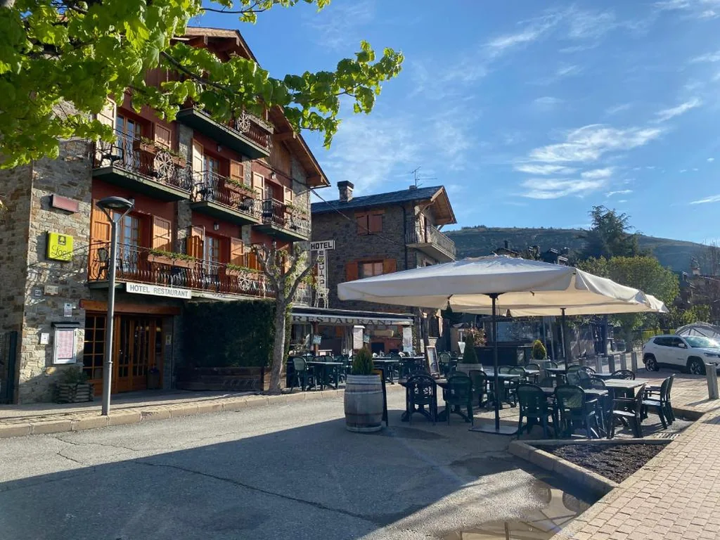 Chambre double - 2 lits — Hotel Esquirol