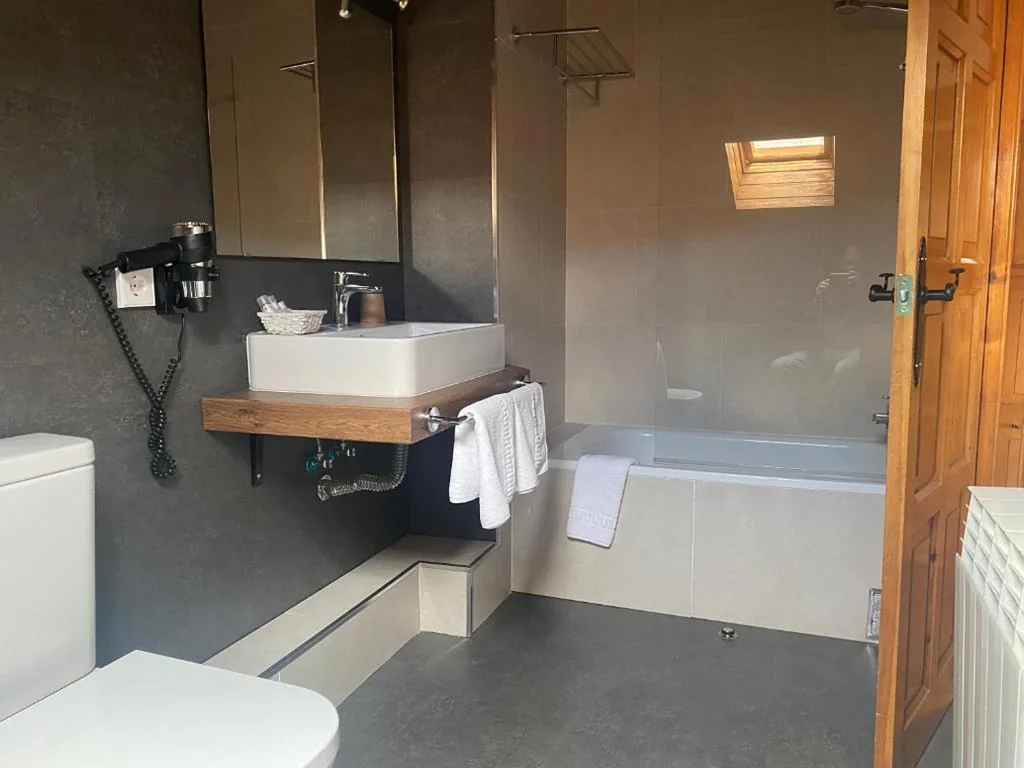 Petite chambre double - 1 ou 2 lits — Hotel Esquirol