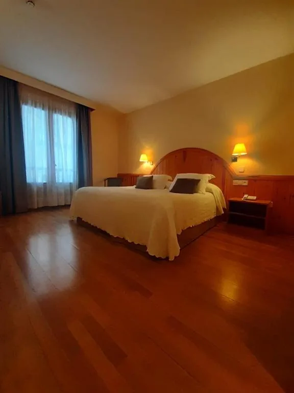 Tweepersoonskamer — Hotel Estanys Blaus