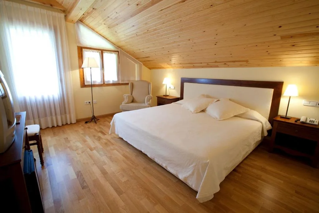 Superior Tweepersoonskamer met uitzicht op de tuin — Hotel Estanys Blaus