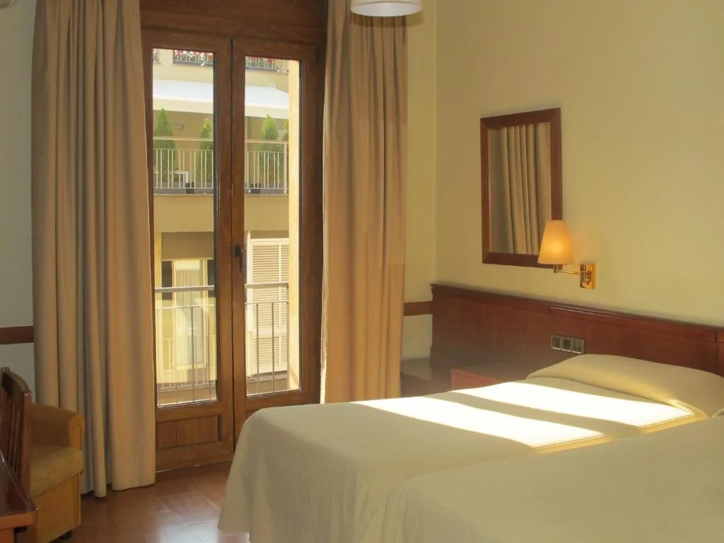 Quarto Duplo - 2 camas — Hotel Europa
