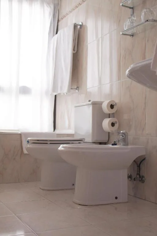 Dreibettzimmer — Hotel Ezeiza