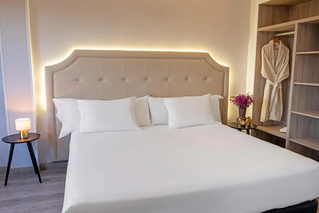Suite - 1 cama extragrande — Hotel Faranda Los Tilos, Ascend Hotel Collection