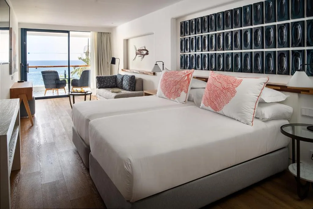 Suite Júnior com Vista Mar — Hotel Fariones