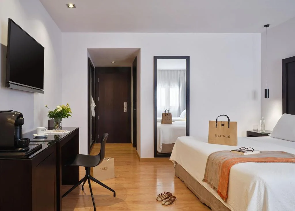 Camera matrimoniale con letto supplementare — Hotel Fernando III