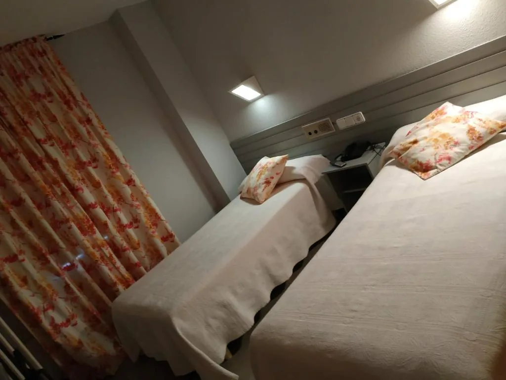 双床间 — Hotel Fidalgo