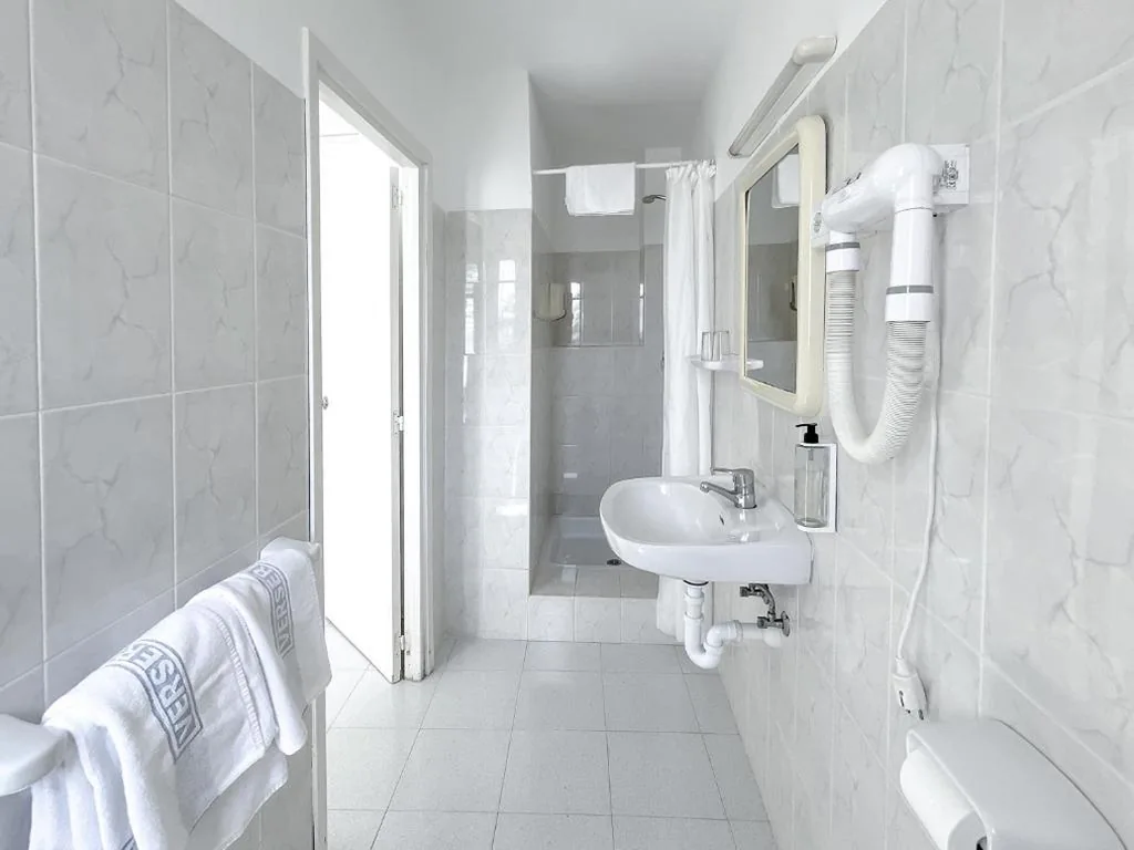 Doppelzimmer – 2 Betten — Hotel Figueretes