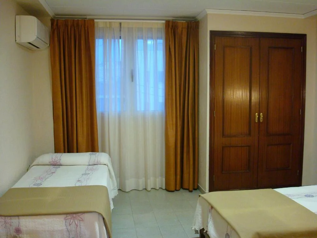 Quarto Triplo — Hotel Fin De Semana