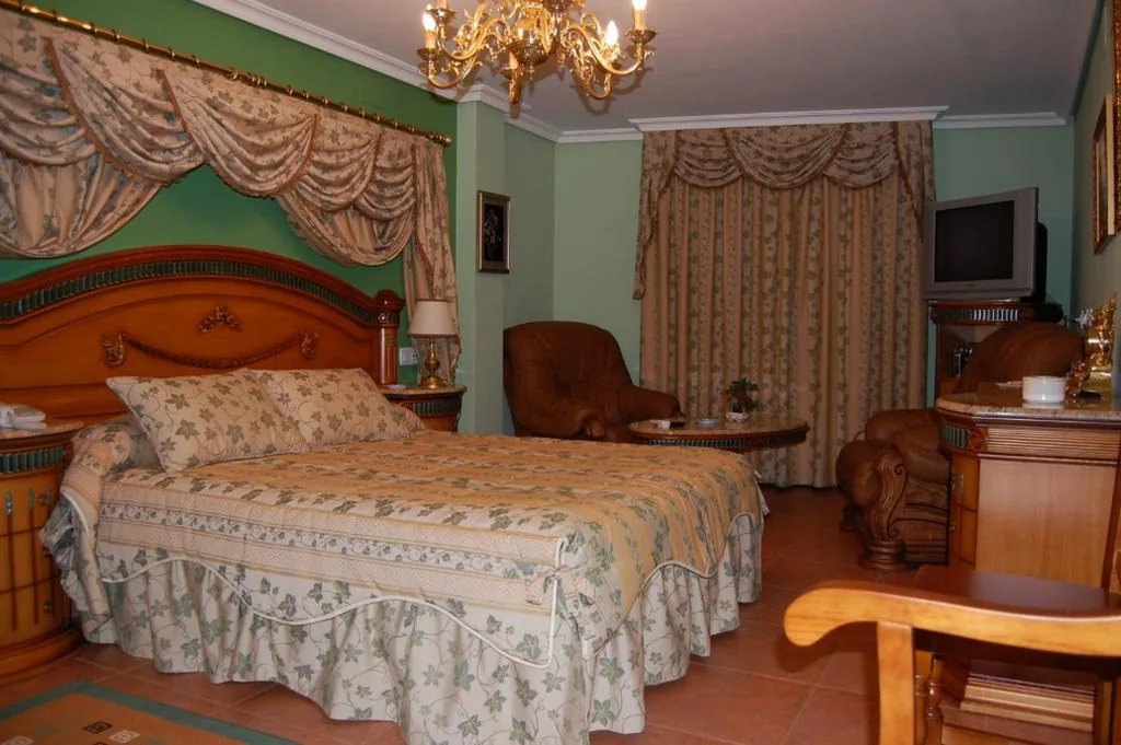 Suite — Hotel Flor de la Mancha