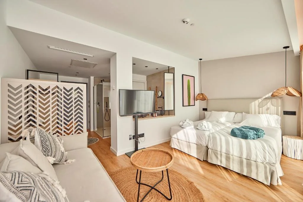 Suite Siesta con vistas al mar — Hotel Florida Magaluf - Adults Only