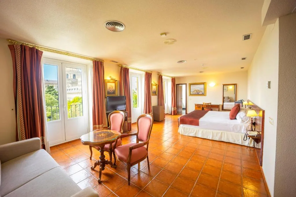 Junior Suite — Hotel Florida